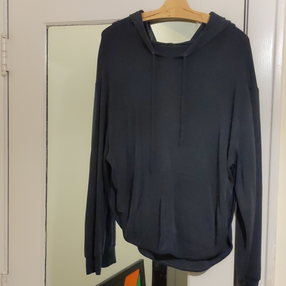 Cut out back hoodie